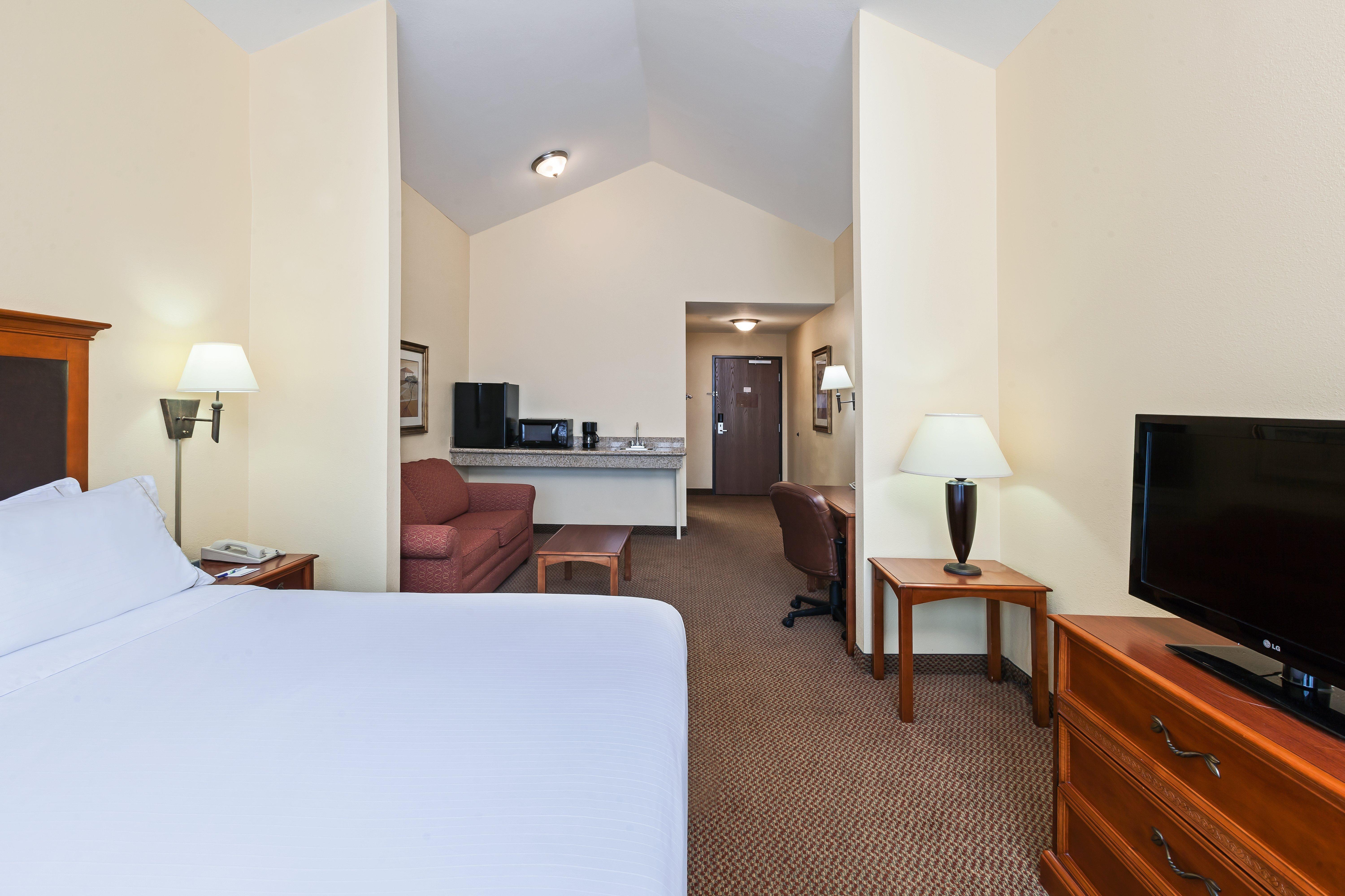 Holiday Inn Express & Suites - Laredo-Event Center Area By Ihg Exterior photo